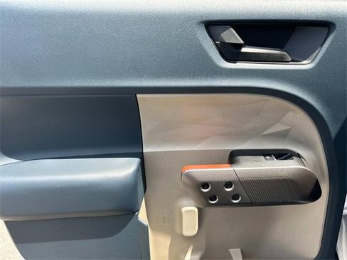 New 2025 Ford Maverick Lariat w/ 4K Tow Package image 18