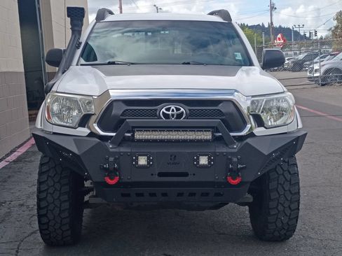 Used 2012 Toyota Tacoma 4x4 Double Cab w/ TRD Off-Road Pkg image 13