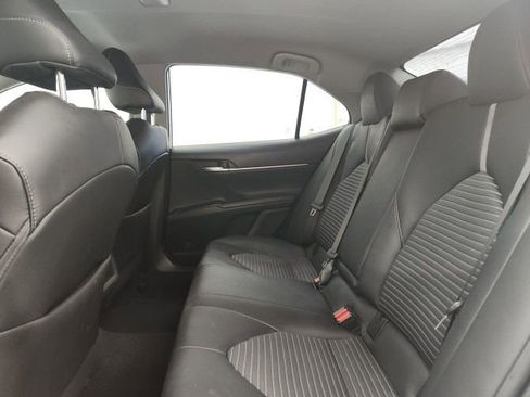 Used 2020 Toyota Camry SE w/ Convenience Package image 10