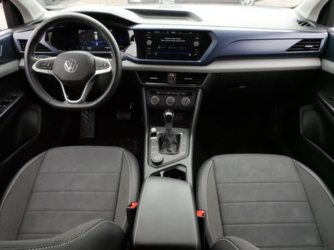 Used 2022 Volkswagen Taos SE image 10