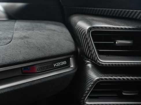 Used 2019 Ford GT RWD image 31