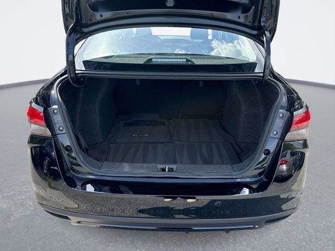 Used 2025 Nissan Versa SV w/ Trunk Package FWD image 20