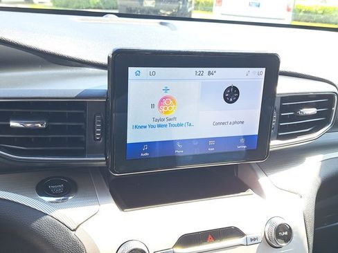 Certified 2023 Ford Explorer XLT w/ Equipment Group 202A image 27