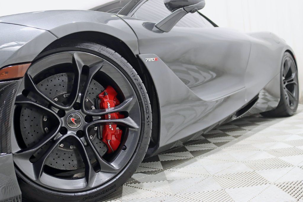 Used 2018 McLaren 720S RWD image 6