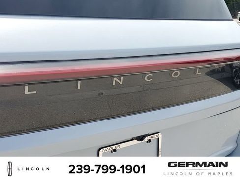 New 2025 Lincoln Navigator L Black Label AWD/4WD image 16