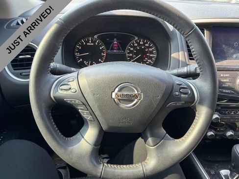 Used 2020 Nissan Pathfinder SV w/ Rock Creek Edition FWD image 10