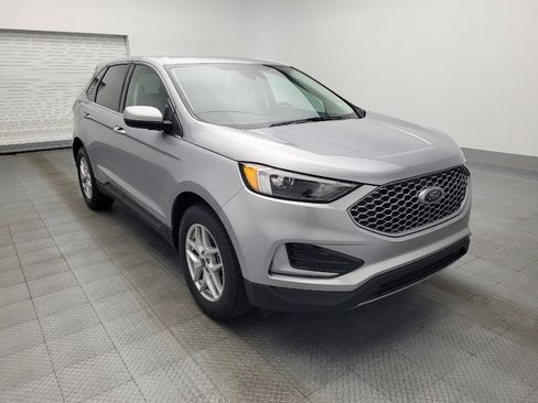 Used 2024 Ford Edge SEL image 13