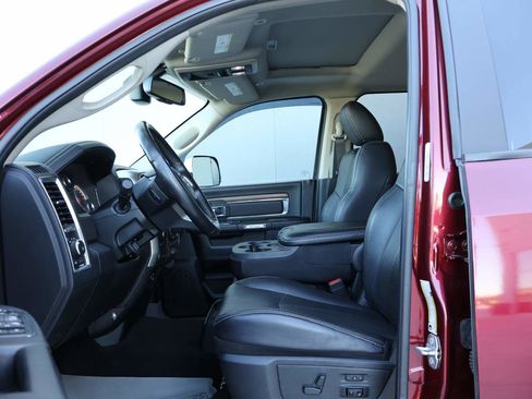 Used 2018 RAM 2500 Laramie w/ Convenience Group image 8