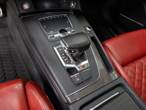 Used 2019 Audi SQ5 Premium Plus w/ Premium Plus Package AWD/4WD image 20