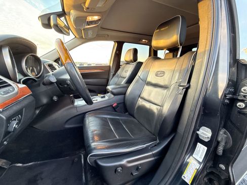 Used 2012 Jeep Grand Cherokee Overland w/ Mopar Chrome Edition Group image 12