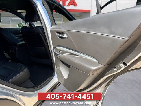 Used 2020 Cadillac XT4 Premium Luxury FWD image 37