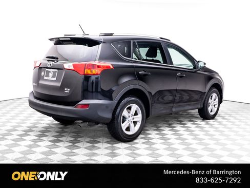 Used 2013 Toyota RAV4 XLE AWD/4WD image 5