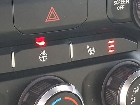 Used 2023 RAM 1500 Big Horn image 30