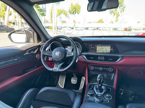 Used 2020 Alfa Romeo Stelvio Quadrifoglio AWD/4WD image 19