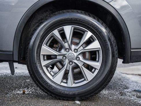 Used 2018 Nissan Murano SV image 18