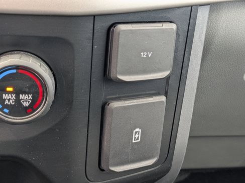 Used 2021 Ford F150 XLT image 28