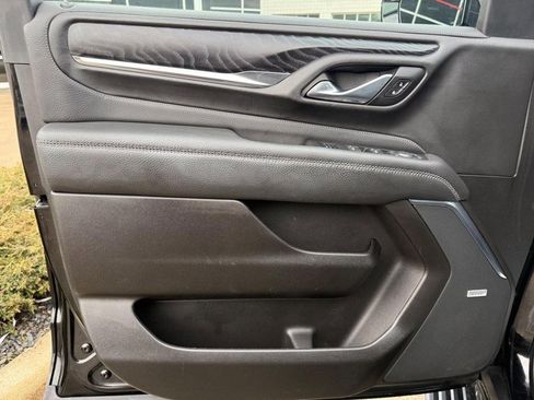 Used 2021 GMC Yukon XL Denali w/ Denali Premium Package image 20