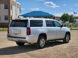 Used 2019 Chevrolet Suburban LT image 3