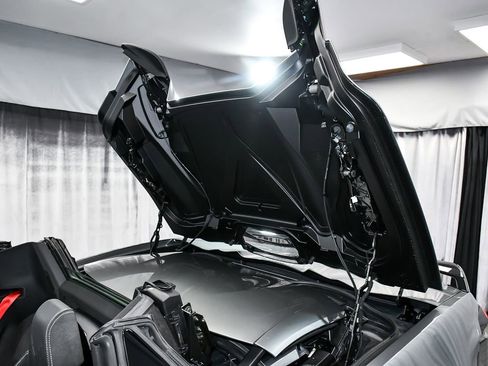 Used 2024 Chevrolet Corvette Stingray Preferred Conv w/ Z51 Performance Package RWD image 77
