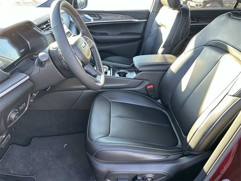 New 2025 Jeep Grand Cherokee L Limited image 14