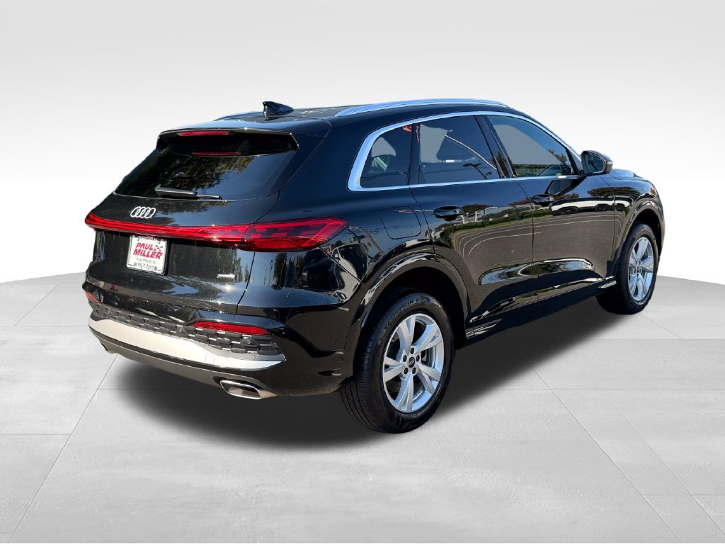 Used 2025 Audi Q5 Premium AWD/4WD image 8