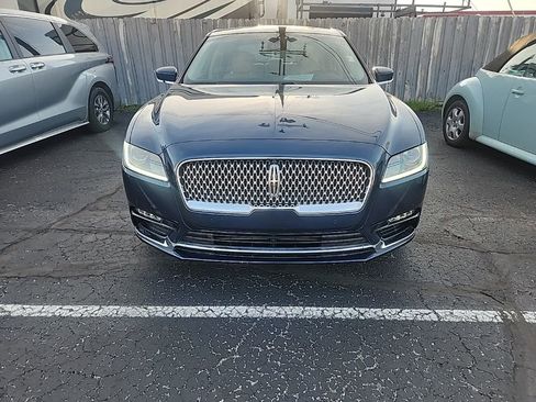 Used 2017 Lincoln Continental Reserve w/ Climate Package image 3
