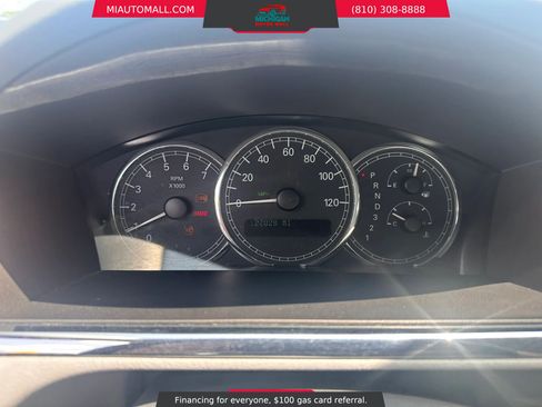 Used 2005 Buick LaCrosse CX w/ Silver Convenience Package FWD image 8