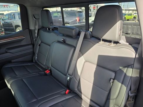 New 2026 GMC Sierra 1500 Denali w/ Denali Reserve Package AWD/4WD image 17