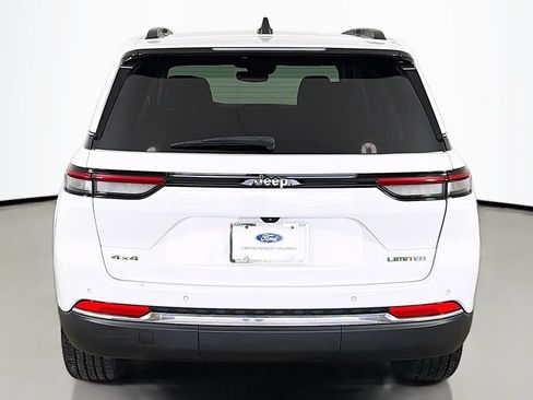Used 2023 Jeep Grand Cherokee Limited AWD/4WD image 16