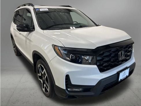 Used 2022 Honda Passport Elite image 9
