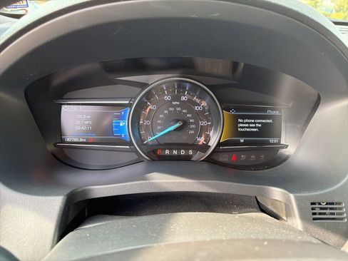 Used 2018 Ford Explorer XLT w/ Equipment Group 202A image 4