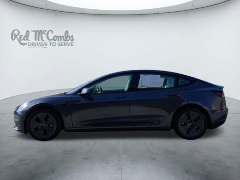 Used 2023 Tesla Model 3 Standard Range image 2