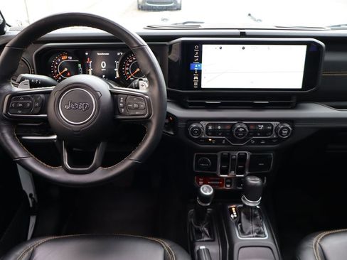 Used 2025 Jeep Wrangler Unlimited Rubicon 392 AWD/4WD image 6