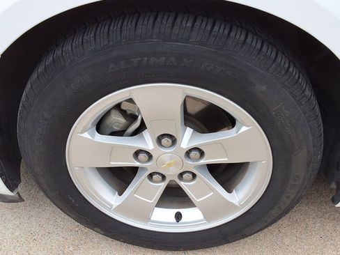 Used 2015 Chevrolet Malibu LS image 18