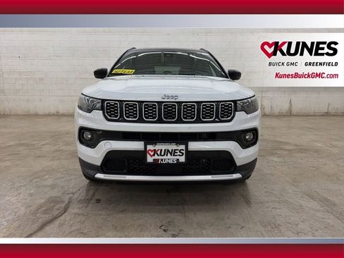 Used 2025 Jeep Compass Limited image 14