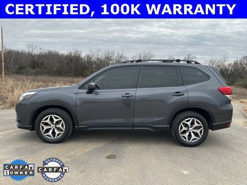 Used 2024 Subaru Forester Premium image 6