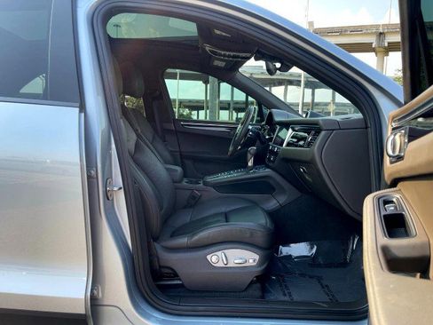 Used 2019 Porsche Macan image 63