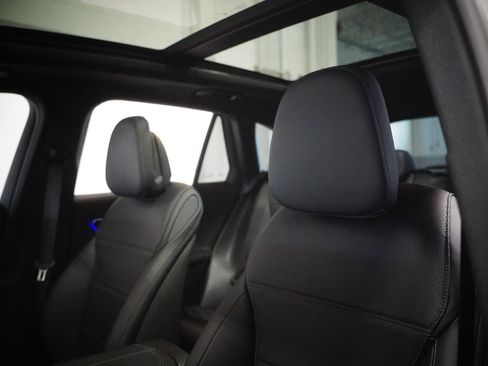 Certified 2025 Mercedes-Benz GLC 300 4MATIC image 12