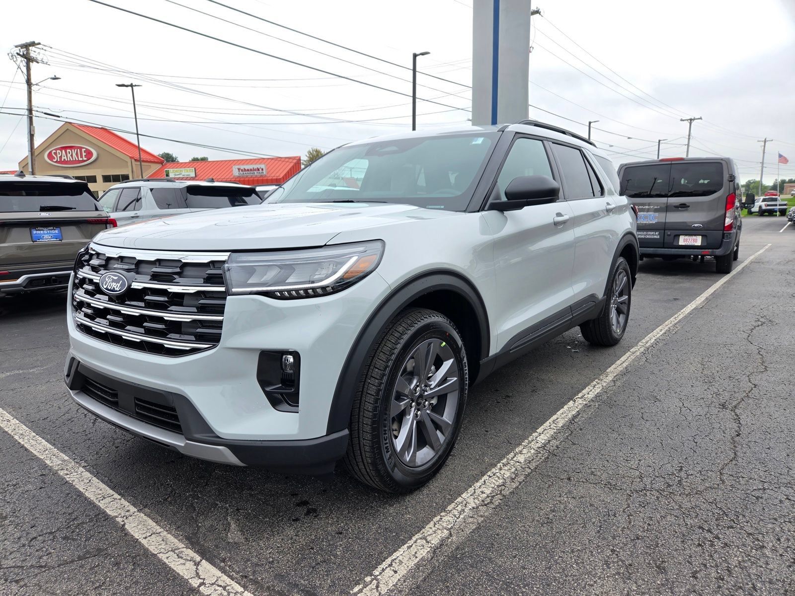 New 2027 Ford Explorer Active w/ Active Comfort Package AWD/4WD image 6