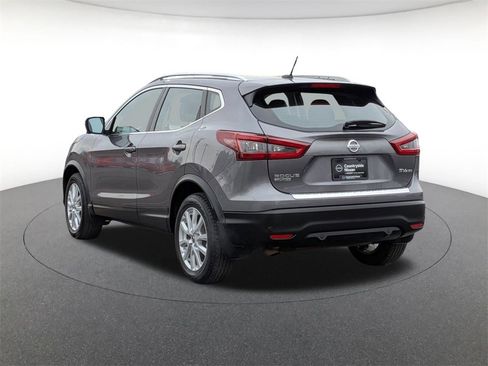 Used 2022 Nissan Rogue Sport SV w/ Technology Package image 7