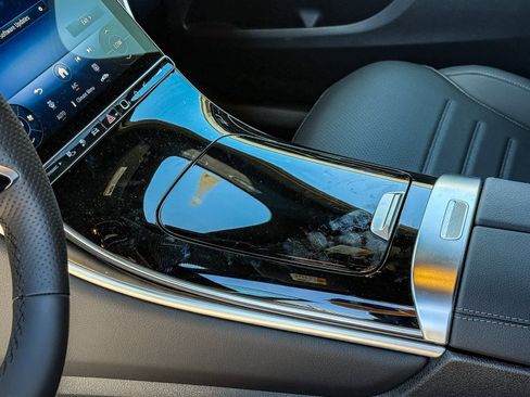 New 2025 Mercedes-Benz GLC 350e 4MATIC image 20