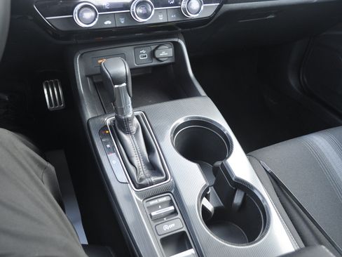 Used 2023 Honda Civic Sport image 23