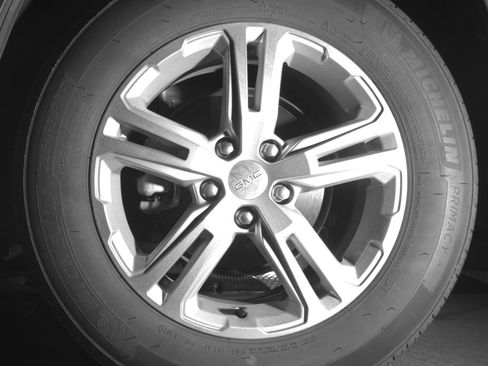 Used 2024 GMC Terrain SLE image 19