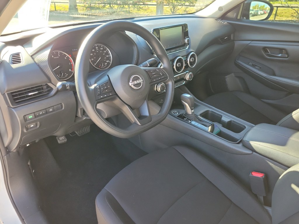 Certified 2025 Nissan Sentra S FWD image 13