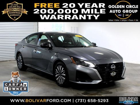 Used 2024 Nissan Altima 2.5 SV FWD image 1
