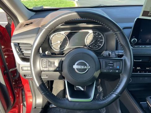 Used 2023 Nissan Rogue SL image 12