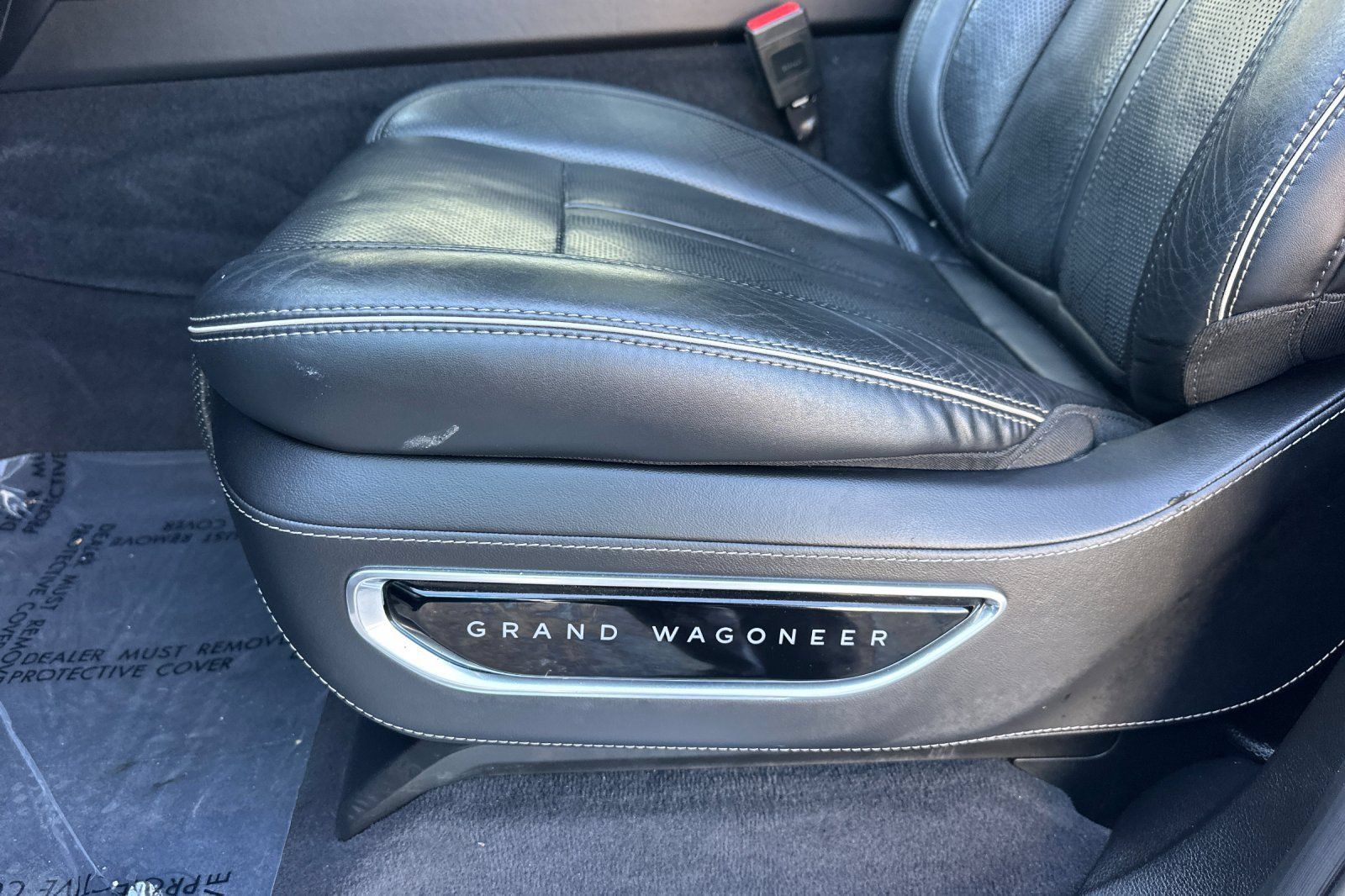 Used 2023 Jeep Grand Wagoneer Series II AWD/4WD image 13