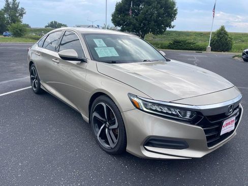 Used 2019 Honda Accord LX image 2
