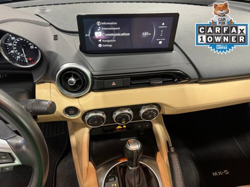 Used 2024 MAZDA MX-5 Miata Grand Touring RWD image 26