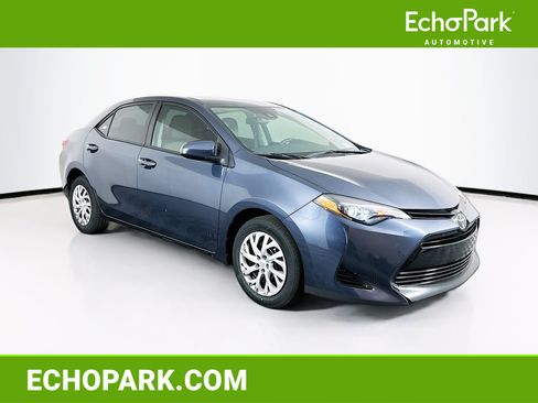 Used 2019 Toyota Corolla LE w/ Carpet Mat Package (TMS) FWD image 1